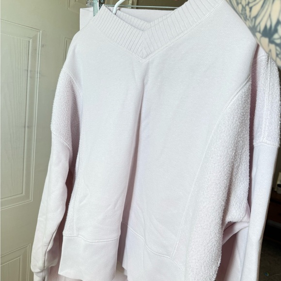 Aerie set - Picture 3 of 5